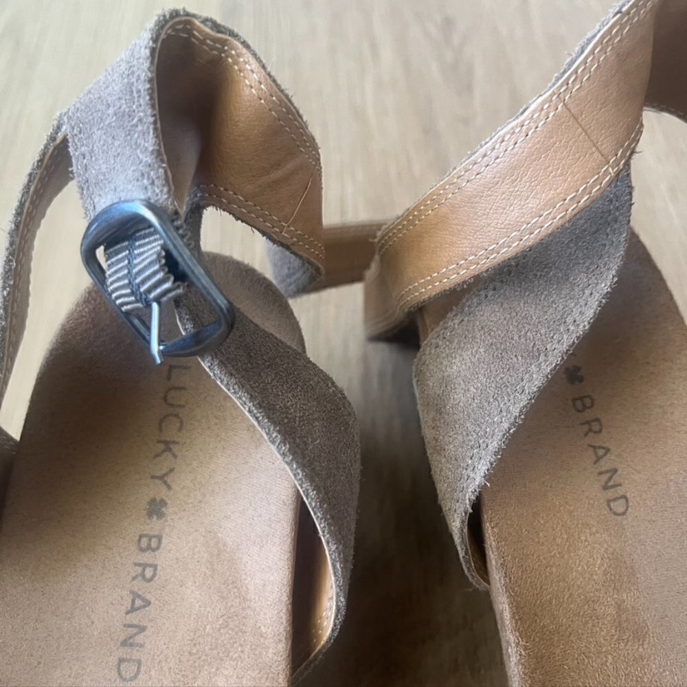 ** Lucky Brand Tan Suede Wedges Sandals Size 9 EU 40 - Picture 8 of 11